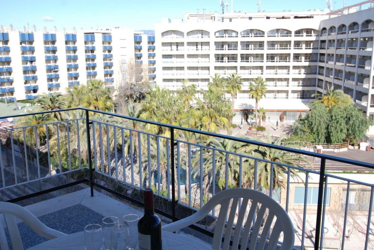 Aries Basic Apartment Салоу Екстериор снимка