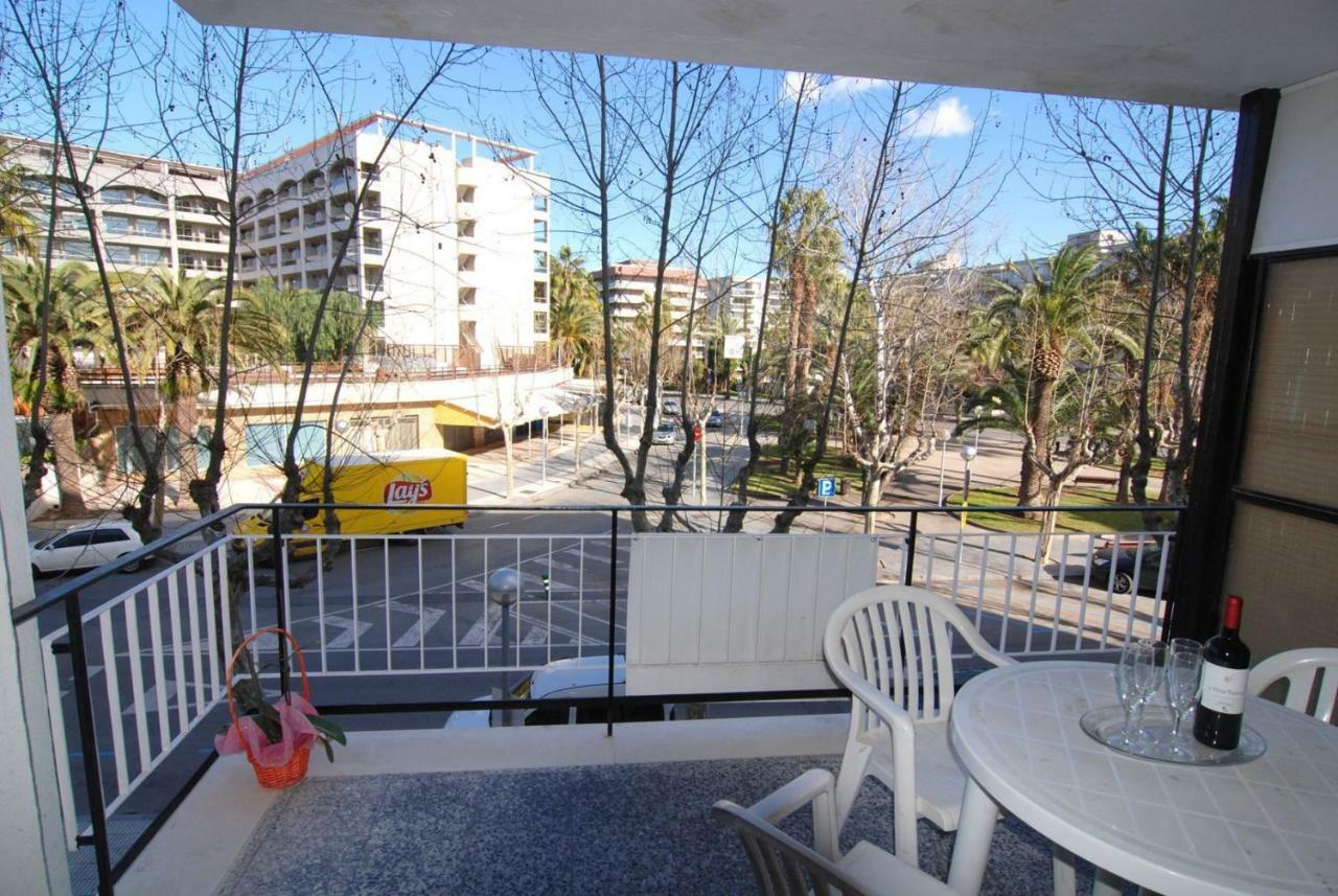 Aries Basic Apartment Салоу Екстериор снимка